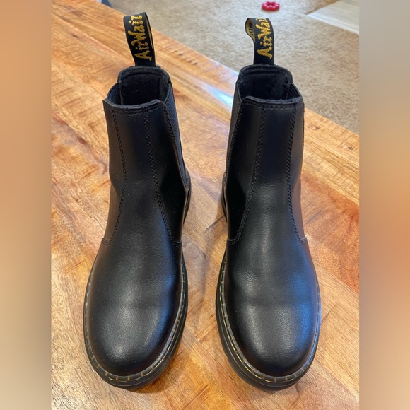 Dr Martens Chelsea Boots women’s size 6 perfect condition - Picture 3 of 4